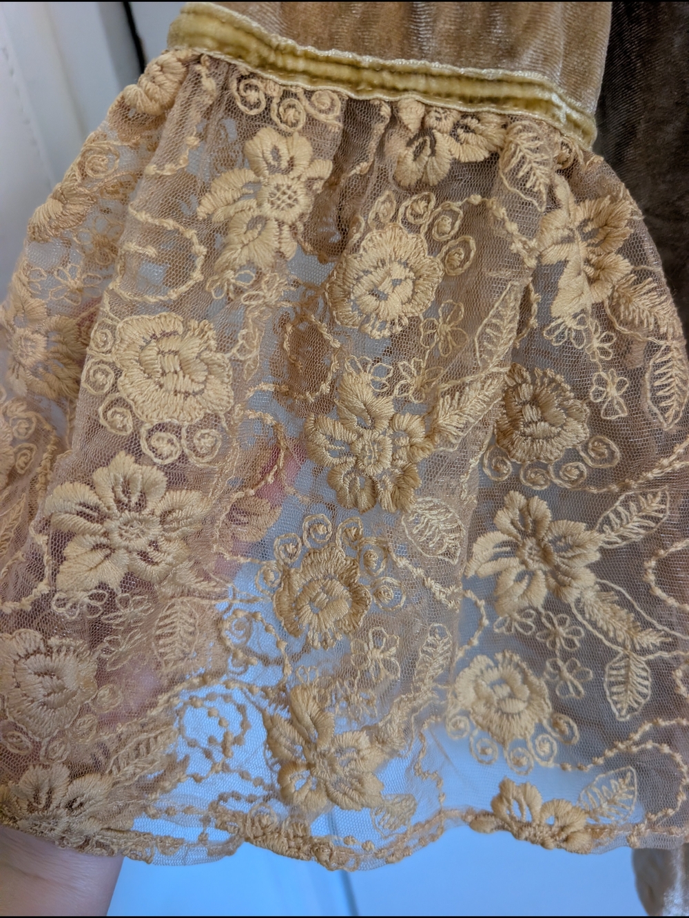 POL Velvet Lace Detail Top in Tan - Picture 3 of 4